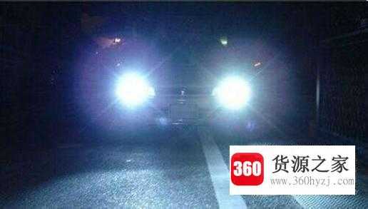 汽车怎么正确使用远光灯和近光灯