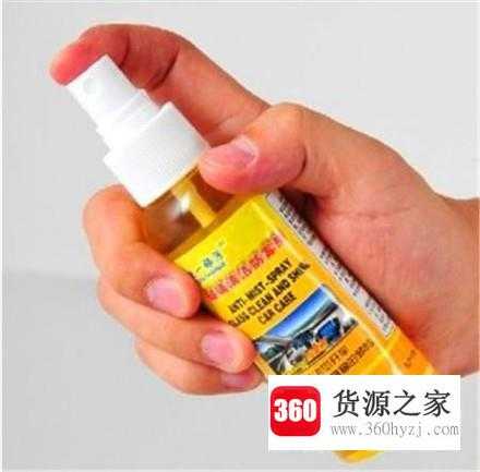 秋冬季汽车玻璃起雾怎么办