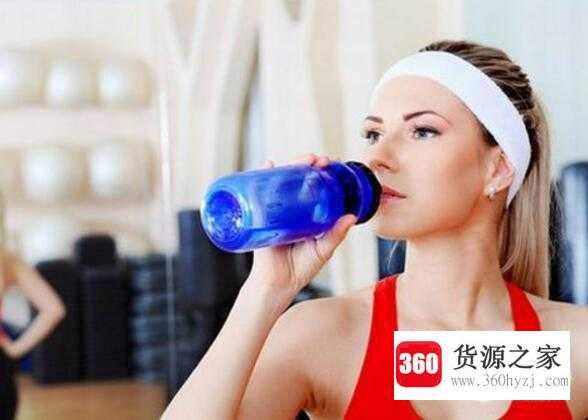 运动出汗需要补充什么