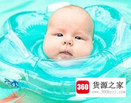 怎样正确带婴儿游泳？