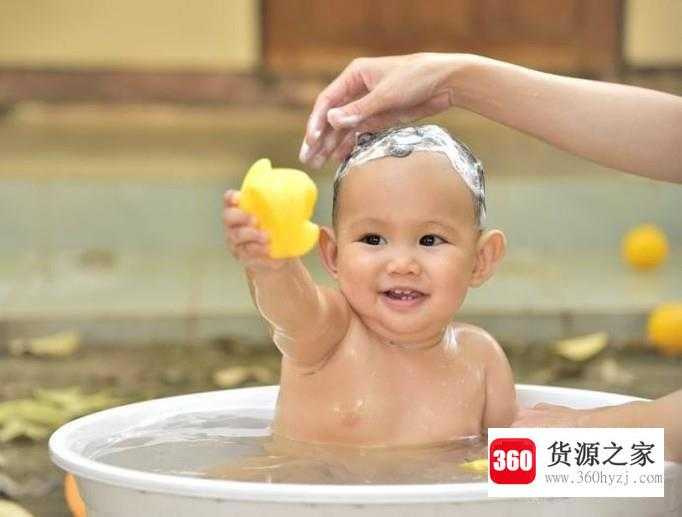 怎么给新生儿洗屁屁