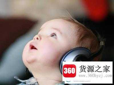 何姓男孩取名大全