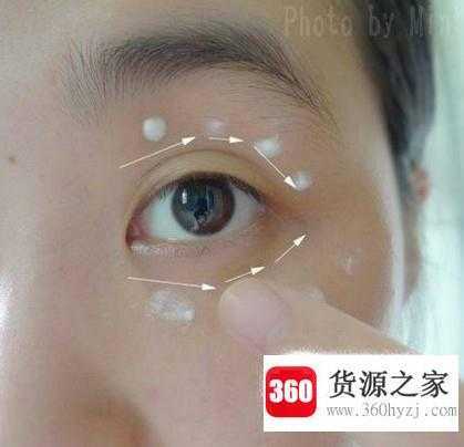 眼霜的正确使用手法