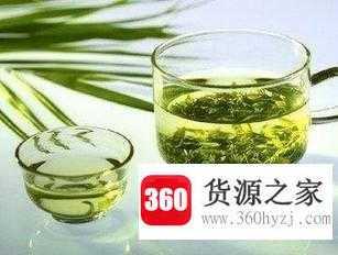 用什么洗脸可以美白