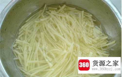 铁锅煮东西变黑怎么办