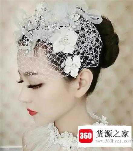 胸小怎么穿婚纱