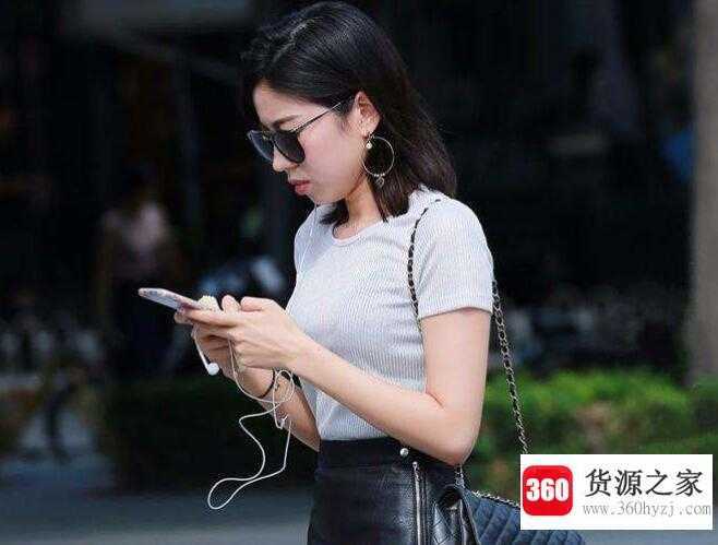 女生突然不回复你信息代表什么