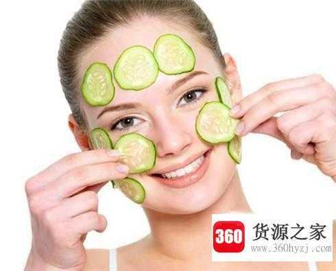 怎么用黄瓜敷脸呢？