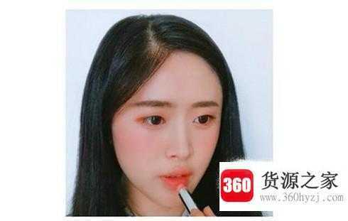 学生素颜妆怎么画