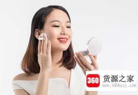 怎么使用气垫粉底