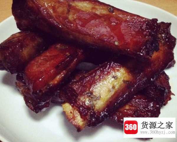 木炭烤排骨的做法