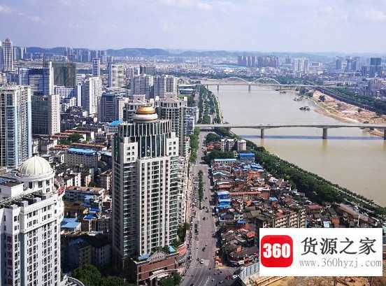 南宁市中心是哪个区