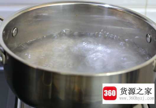 蒸发和沸腾的过程都要什么热量