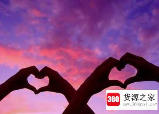 蓝色代表爱情意思