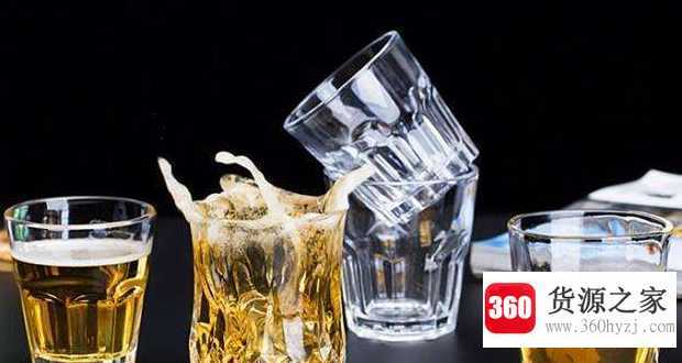 白酒和啤酒能一起喝吗
