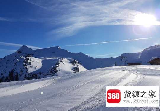 积雪化得快的是什么方向