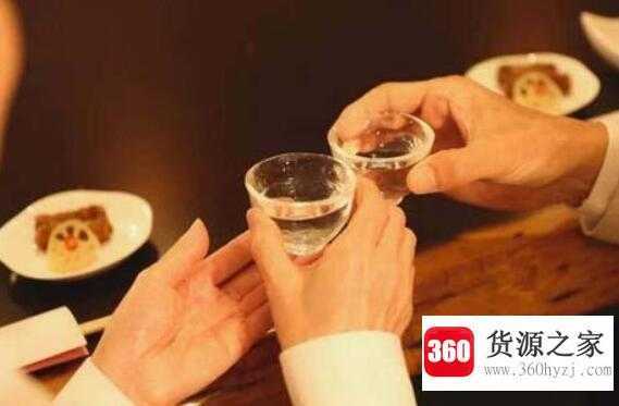 白酒怎么品