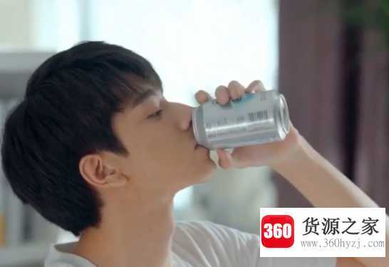 单手开可乐是什么梗