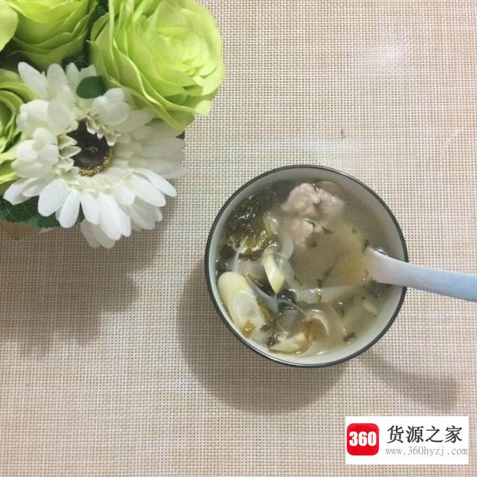 怎么做苦笋酸菜瘦肉汤？
