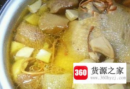 养胃靓汤：猴头菇煲鸡汤