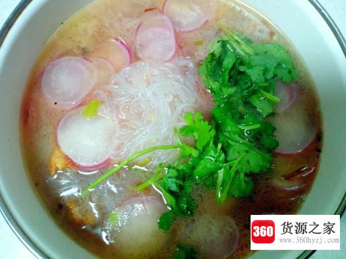 五花肉粉丝水萝卜汤的家常做法