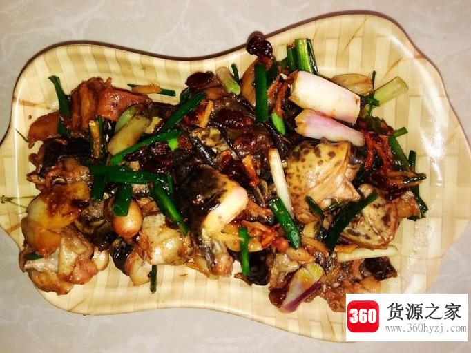 香爆田鸡的做法