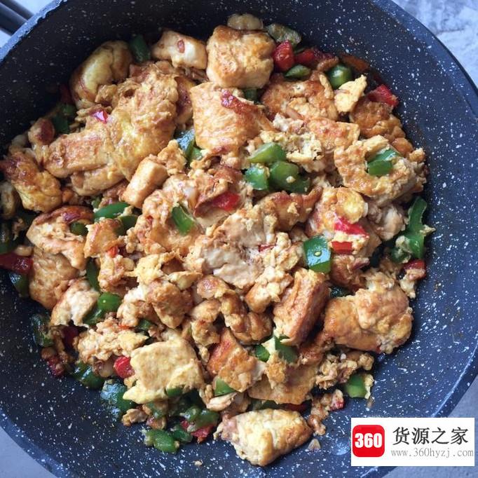 宝宝也爱吃的素菜小炒之鸡蛋青红椒炒豆腐