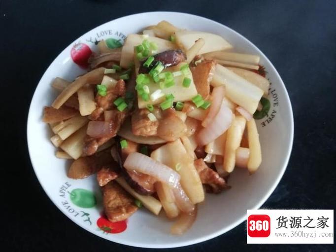 洋葱肉炒藕的做法