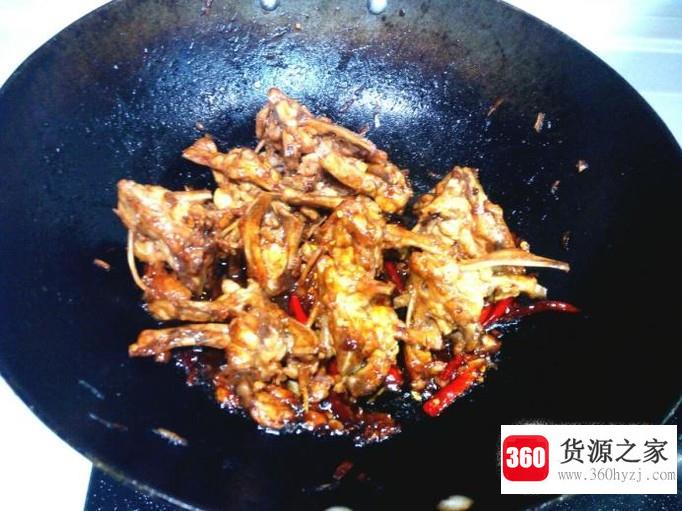 辣炒鸡叉骨的家常做法