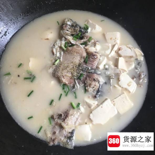 家常鲫鱼的做法