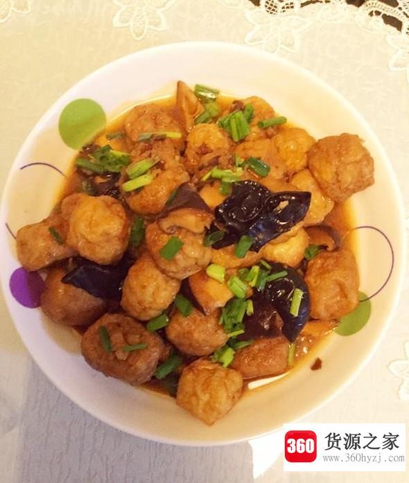 菌菇烩油豆腐塞肉的家常做法