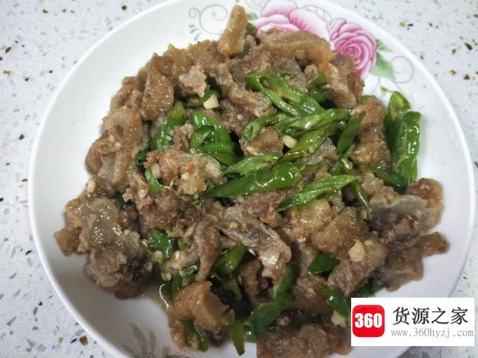 辣椒炒油渣的家常做法