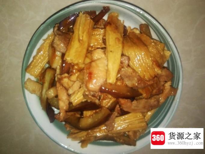茄瓜腐竹焖猪肉的做法