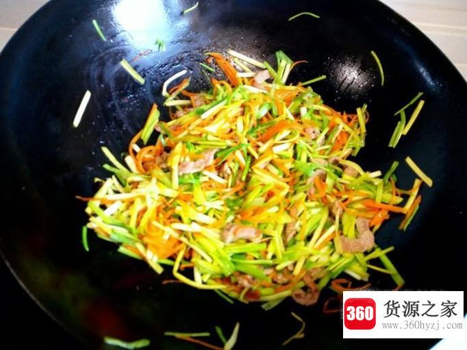 韭黄炒胡萝卜的家常做法