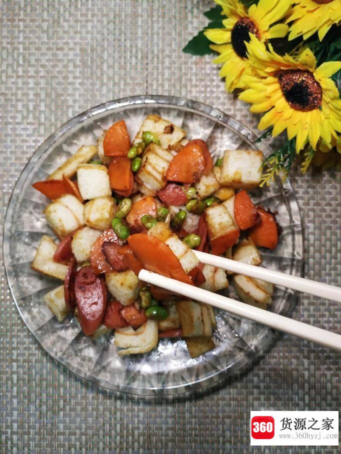 怎样做美味的毛豆胡萝卜炒馍？