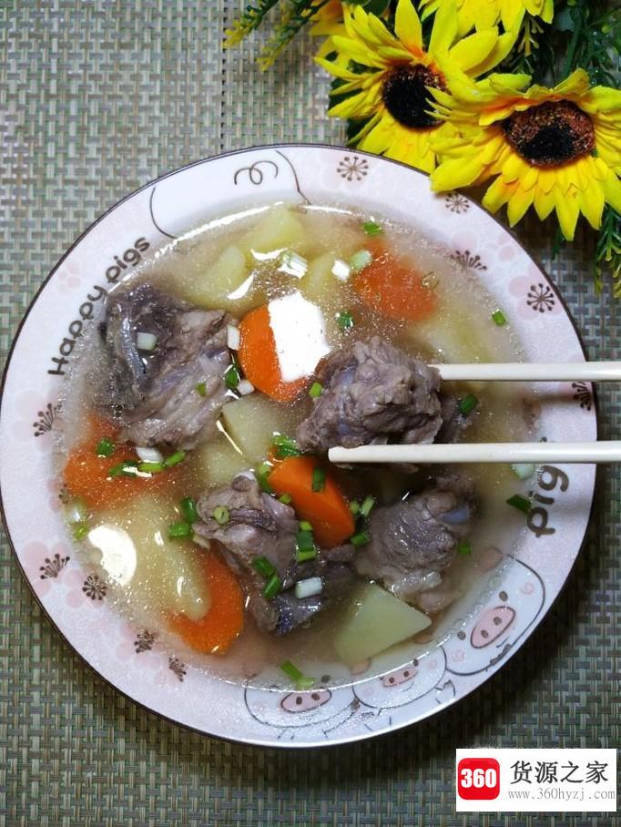 怎样做美味的胡萝卜土豆炖排骨？