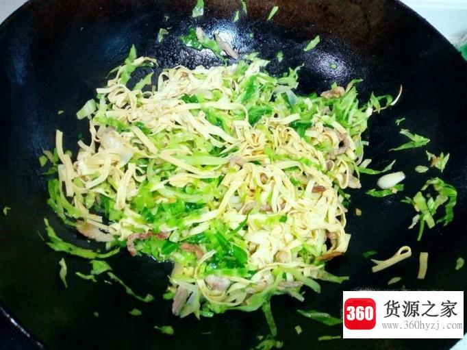 甘蓝炒干豆腐的家常做法