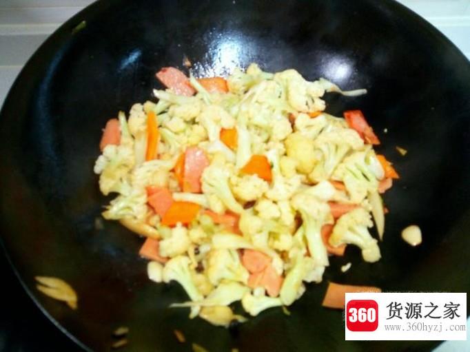 火腿肠炒有机菜花的家常做法