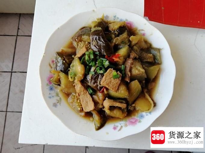 家常圆茄子块炖肉的做法