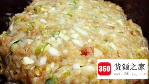 鸡肉虾仁饺子馅的做法