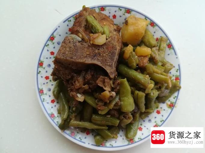 猪脊骨炖土豆长角豆的简单做法