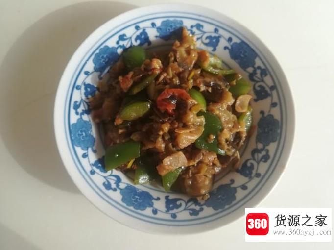 肉炒长茄子青椒片的做法