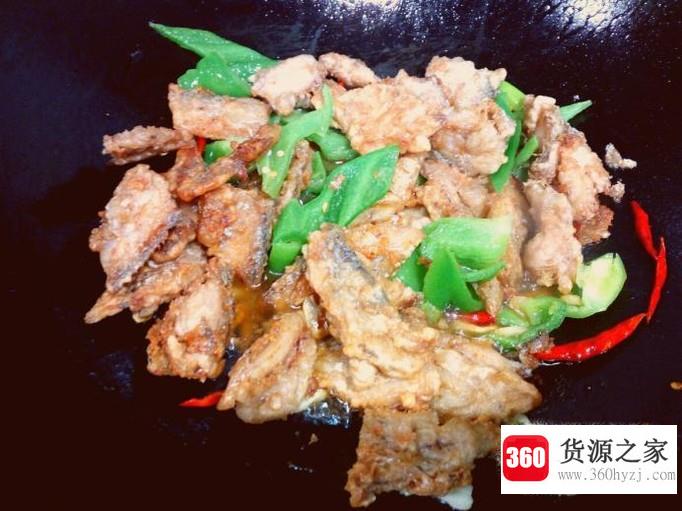 青椒炒刀鱼的家常做法