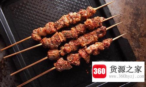在家也能做出美味可口的烤猪肉串
