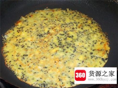 怎么用电饼铛做鸡蛋卷：美味蛋卷