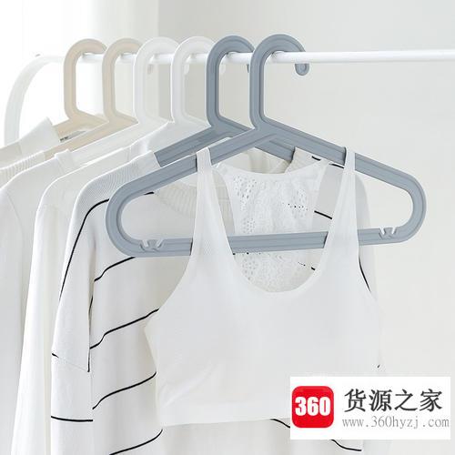 来例假弄脏衣物怎么洗才干净