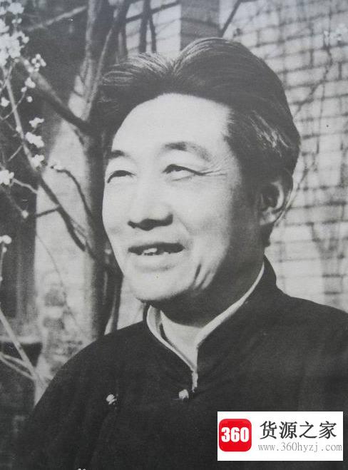 白马西风塞上杏花烟雨江南的意思是什么？