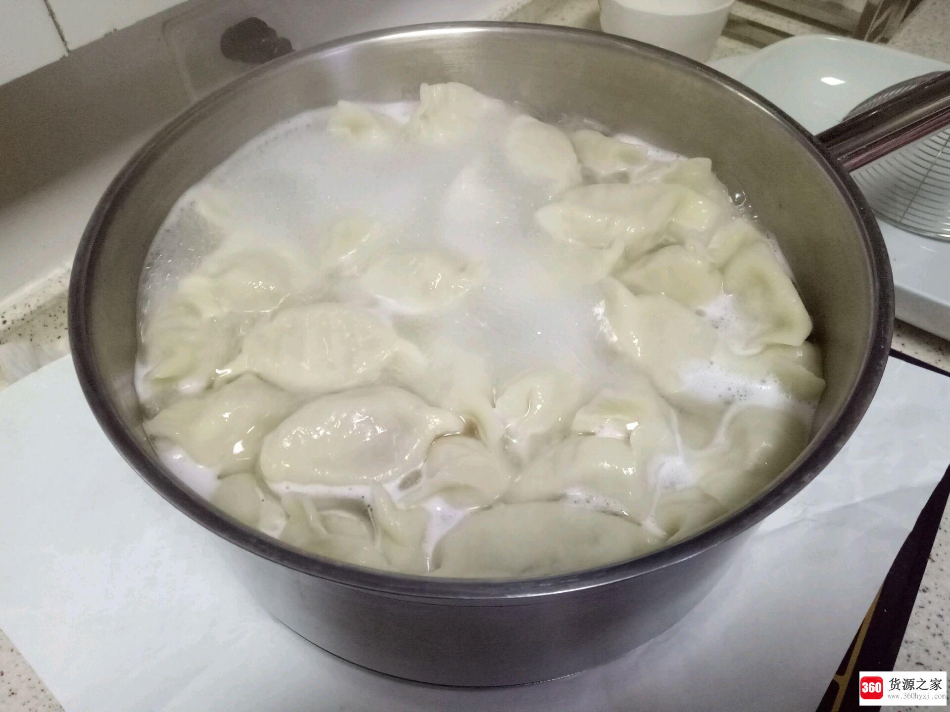 煮饺子用冷水还是热水？
