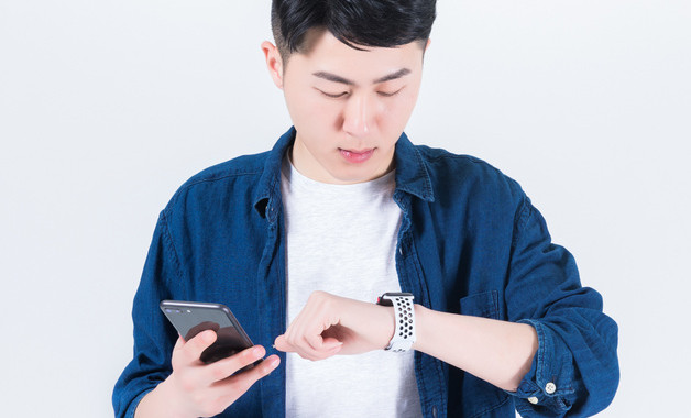 如何正确涂抹眼霜