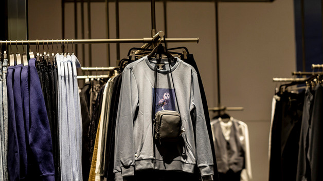 外贸服装连锁店